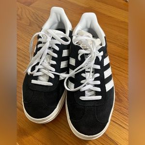 Adidas gazelle platform sneakers US W6/6.5